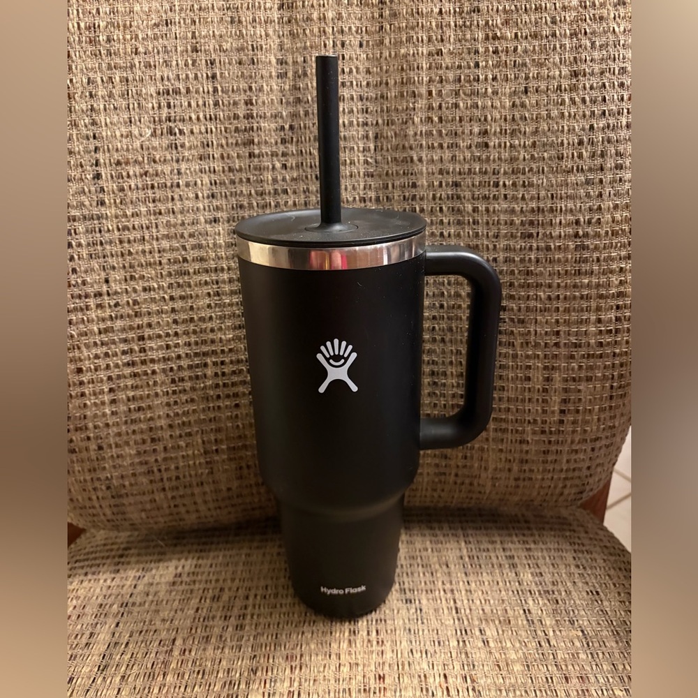 HYDRO FLASK 40oz All Around Travel Tumbler | Black